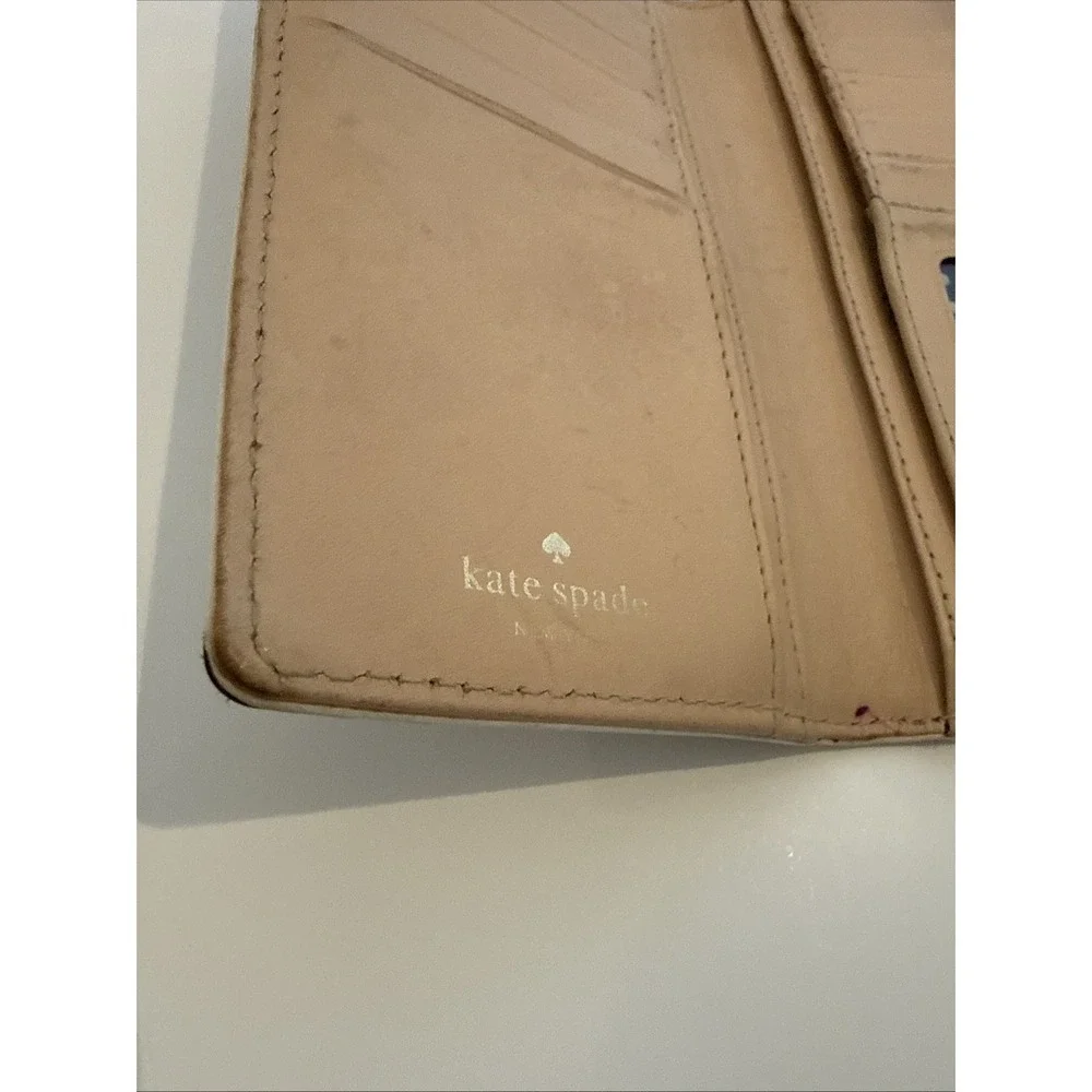 Kate Spade New York Vintage Patent Leather Wallet Tan Interior *FLAW